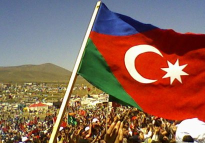 İran kanalında azərbaycanlılar təhqir olundu