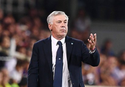Ançelotti və futbolçularından klub prezidentinə etiraz