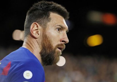 Messi “Barselona”dan ayrılır - Şok iddia