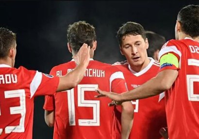Rusiya futbolçuları \
