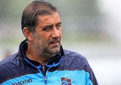 “Trabzonspor” baş məşqçisini göndərdi