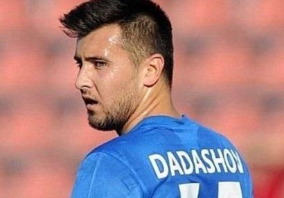 Renat Dadaşov klubundan ayrıldı