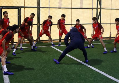 Millimizin futbolçuları testdən keçdi