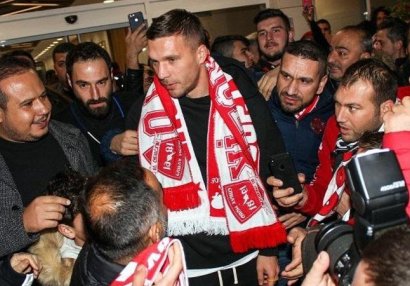 Lukas Podolski yenidən Türkiyə Super Liqasında