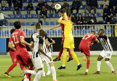 İki oyunda eyni hesab: \