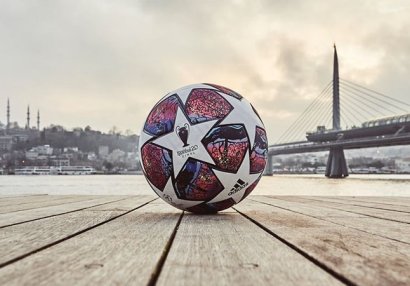 İstanbuldakı ÇL finalının rəsmi topu - FOTOLAR