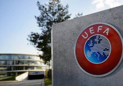 УЕФА перенес все июньские матчи сборных