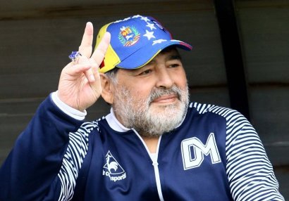 Maradona koronavirusa görə \