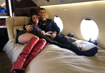 Ronaldu İtaliyaya döndü - FOTO