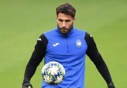 Daha bir futbolçu koronavirusa qalib gəldi