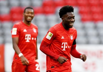 19 yaşlı futbolçu Bundesliqada sürət rekordu qırdı