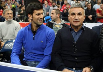 Dimitrov tennisçiləri koronavirusa yoluxdurub? - Cokoviçin atasından böyük iddia
