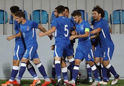 Millimizə daha bir futbolçu dəvət edildi