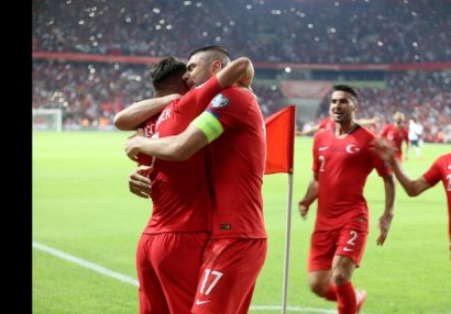 Türkiyə millisinin yeni formaları