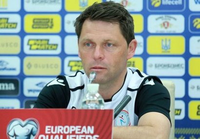Lük Holts: \