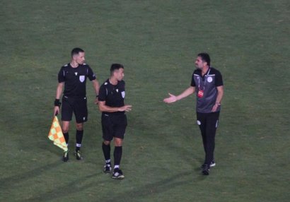 Kipr yığmasının məşqçisindən hakimlərə etiraz