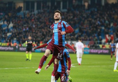 Millimizin sabiq futbolçusu yeni klubda
