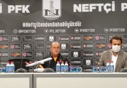 Фатих Терим провел пресс-конференцию в Баку: 