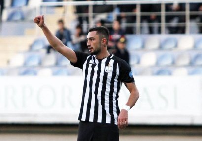 Millimizə daha bir futbolçu çağırıldı