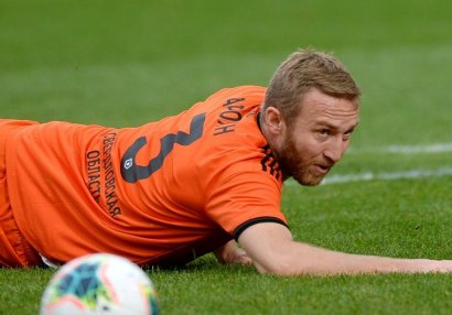 Erməni futbolçu Qarabağa getmək bəhanəsiylə klubu aldatdı