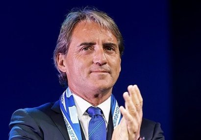 Roberto Mançini rekorda imza atdı
