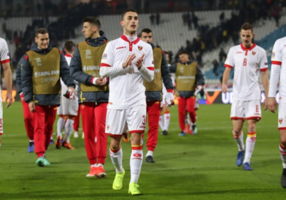 Monteneqrolu futbolçu: \