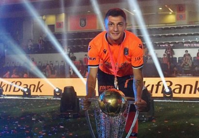 Millimizin futbolçusu PSJ və \