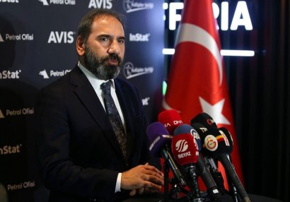 Mecnun Otyakmaz: \