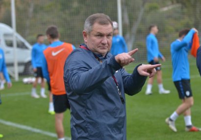 Rəqibimizin baş məşqçisi: \