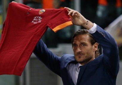 Françesko Totti koronavirusa yoluxdu