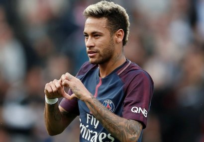 Neymar PSJ-dən getmək istəmir