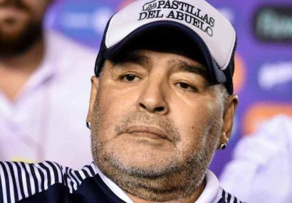 Maradona xəstəxanada nə qədər qalacaq?
