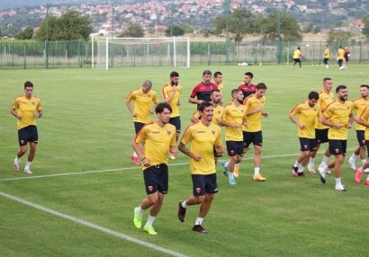 Azərbaycanla oyun öncəsi Monteneqro millisinin üzvü koronavirusa yoluxdu