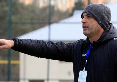 Futbolçumuz şit zarafata görə Türkiyədə dükanda döyülüb