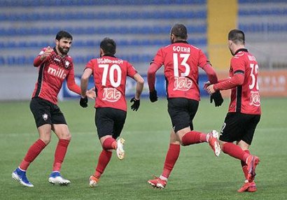 13 tur, 24 futbolçu