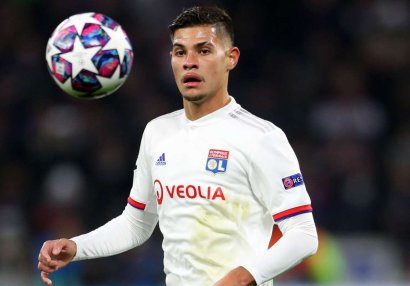 Milli futbolçuda koronavirus aşkarlandı