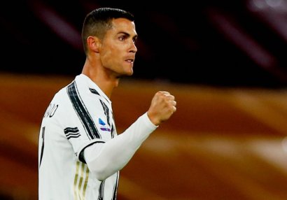 Ronaldu dünya ulduzlarını geridə qoydu - FOTO