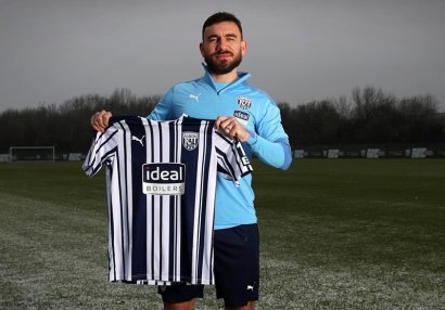 İngiltərə klubunun ilk transferi şotland oldu