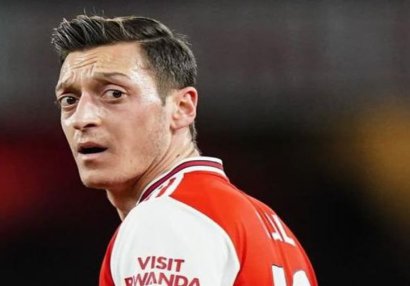 Mesut Özildən \