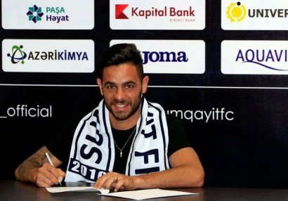 Yığmamızın sabiq futbolçusu klubunu dəyişdi
