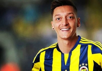 Mesut Özilin \