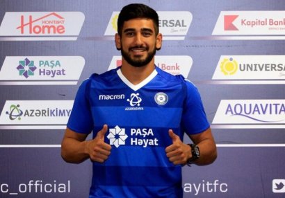 26 yaşlı azərbaycanlı futbolçu karyerasını bitirir