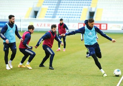 “Qarabağ” “Neftçi” ilə oyuna hazırlaşır - FOTOLAR