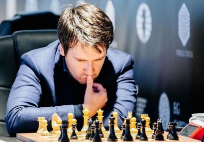 Teymur Rəcəbov yarımfinala yüksəldi