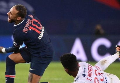PSJ-də Neymar şoku - Barselonaya getmir