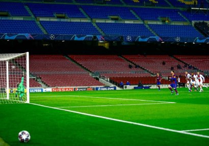 Messi Raula çatdı