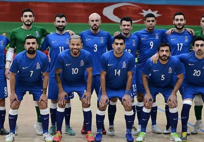 Azərbaycan millisinin yekun heyəti açıqlandı