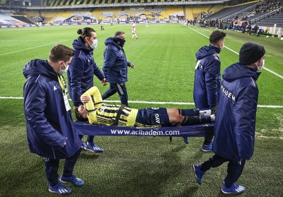 Mesut Özil sıradan çıxdı
