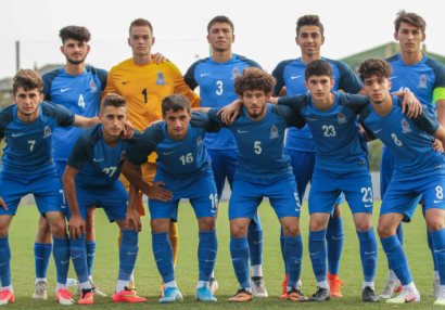 Türkiyə klubunun futbolçusu millimizə çağırıldı