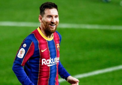 Messi Xavinin rekordunu təkrarladı